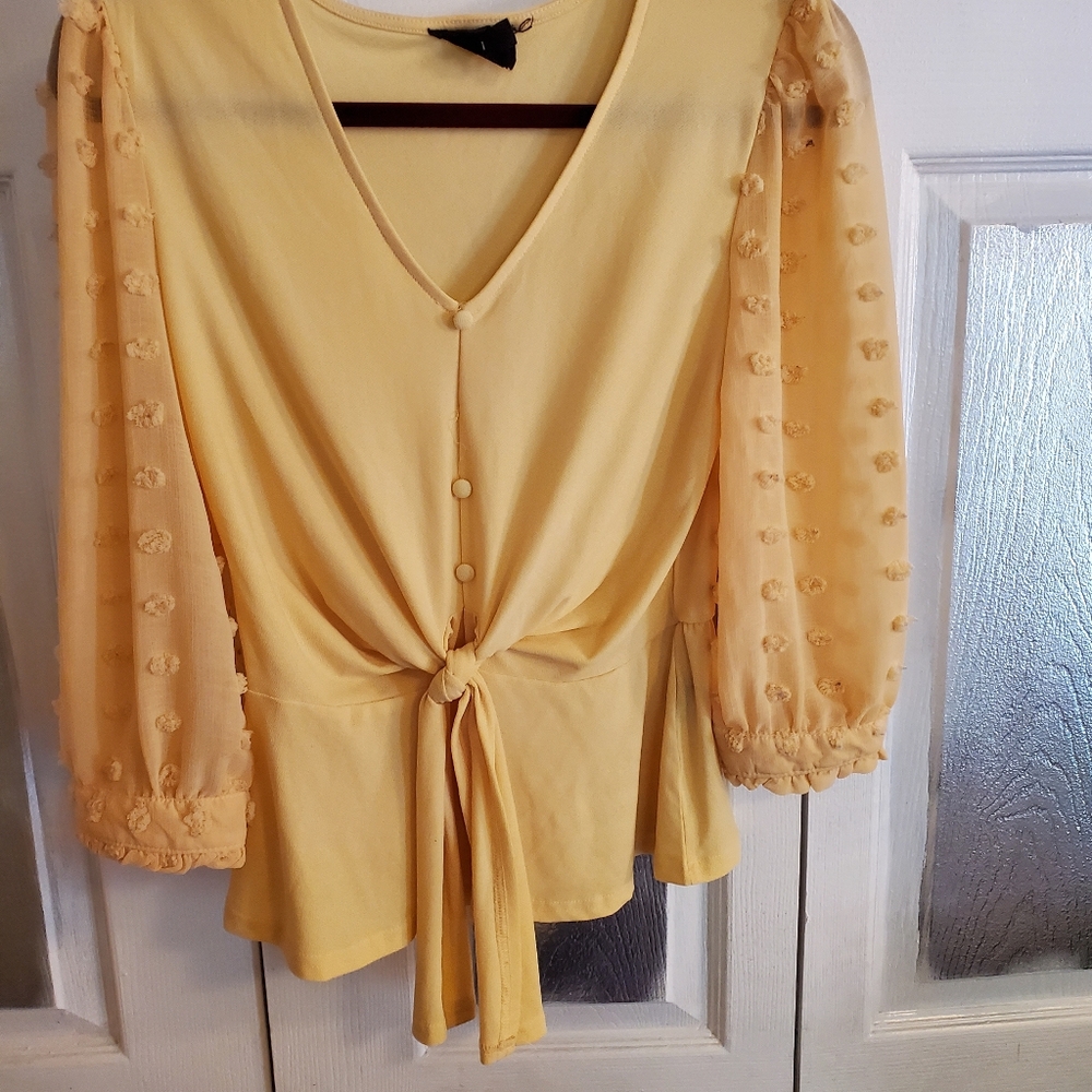 YELLOW DRESSY BLOUSE S SM